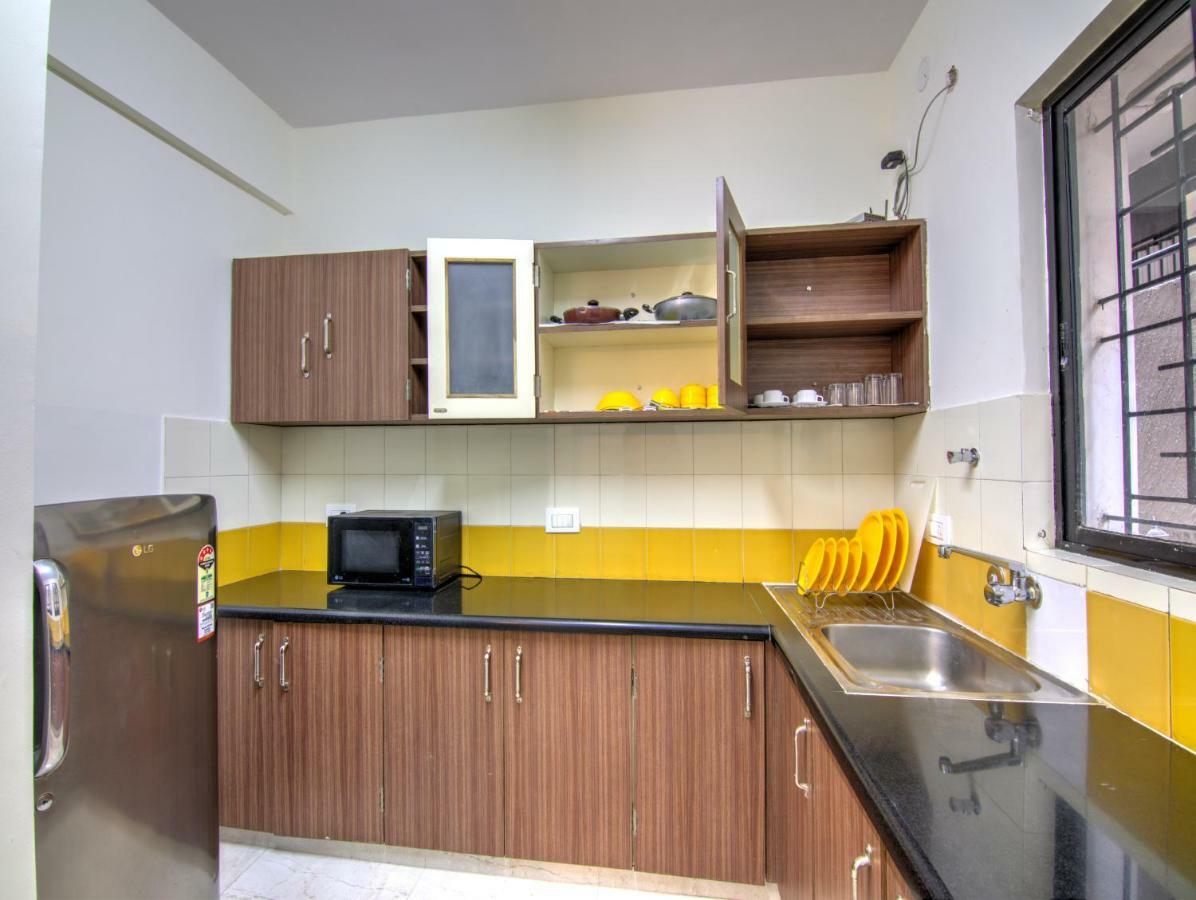 Sunshine Suites Grand Deluxe Bangalore Exterior foto